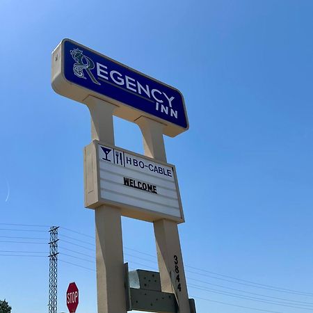 Regency Inn Fresno Exterior foto